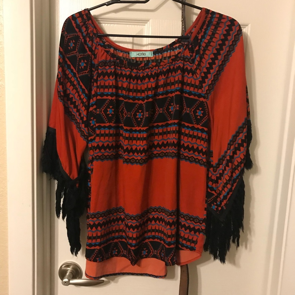 Fringe sleeve Aztec top